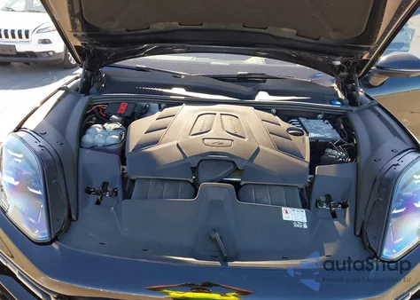 2024 Porsche Cayenne Coupe z USA, uszkodzony, nr VIN WP1BA2AY6RDA52436